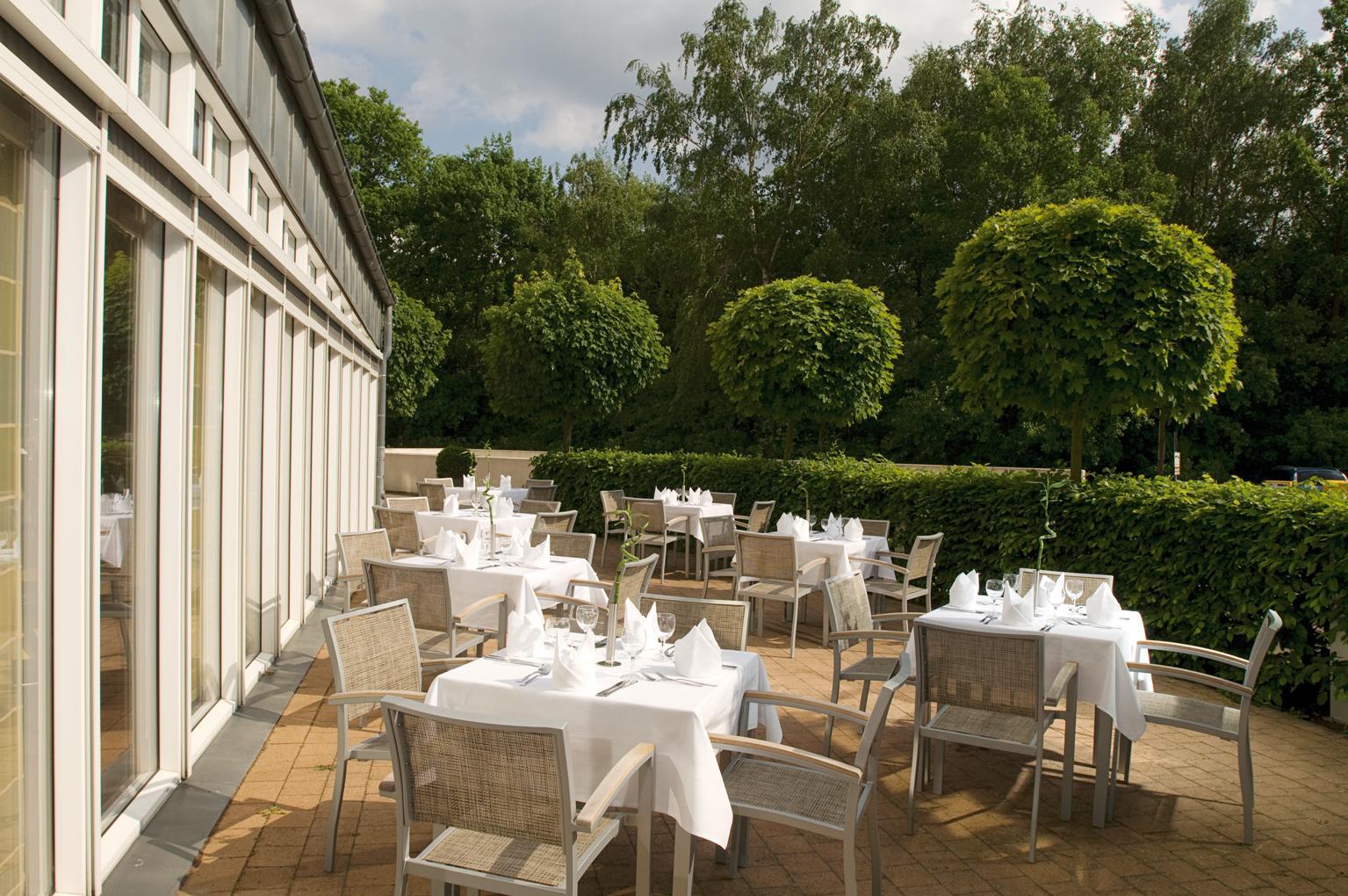 Nh Berlin Potsdam Conference Center Hotel Kleinmachnow Exterior foto